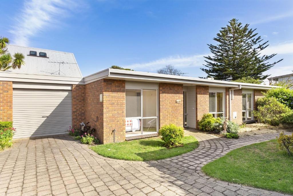 Point Lonsdale Apartment | Bay Bright