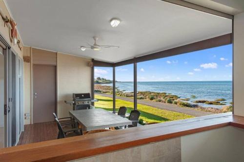 Para Wurlie House | Bay House