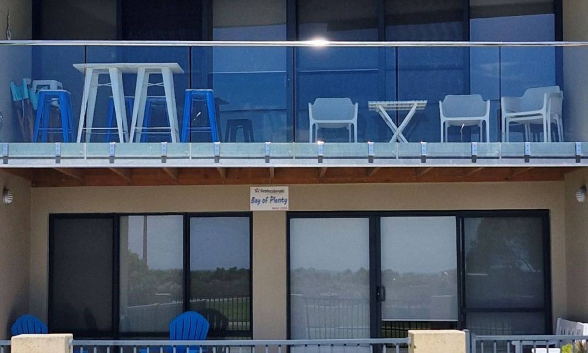 Jurien Bay Villa | Bay of Plenty, Unit 10 Seafront Estate