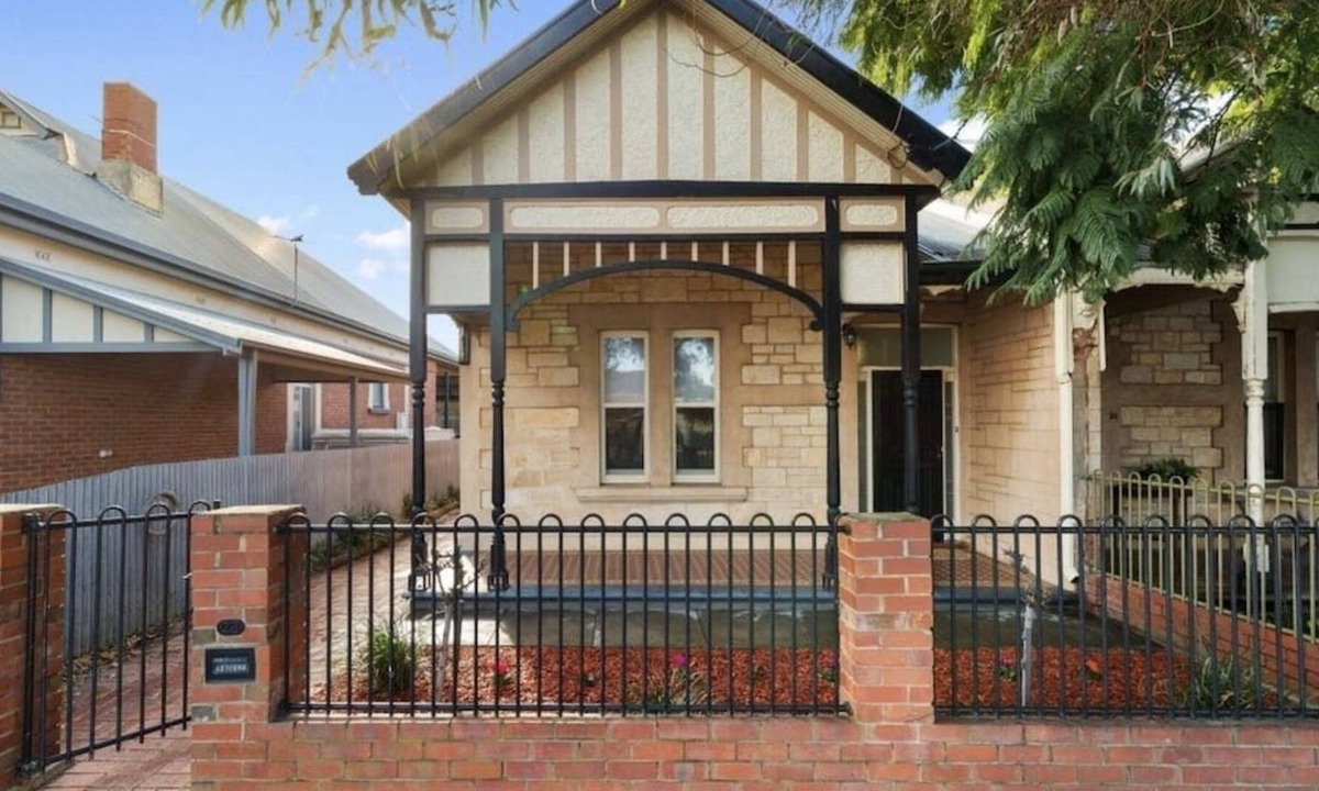 Exeter House | Beach Baby 3 Bed Garden Oasis