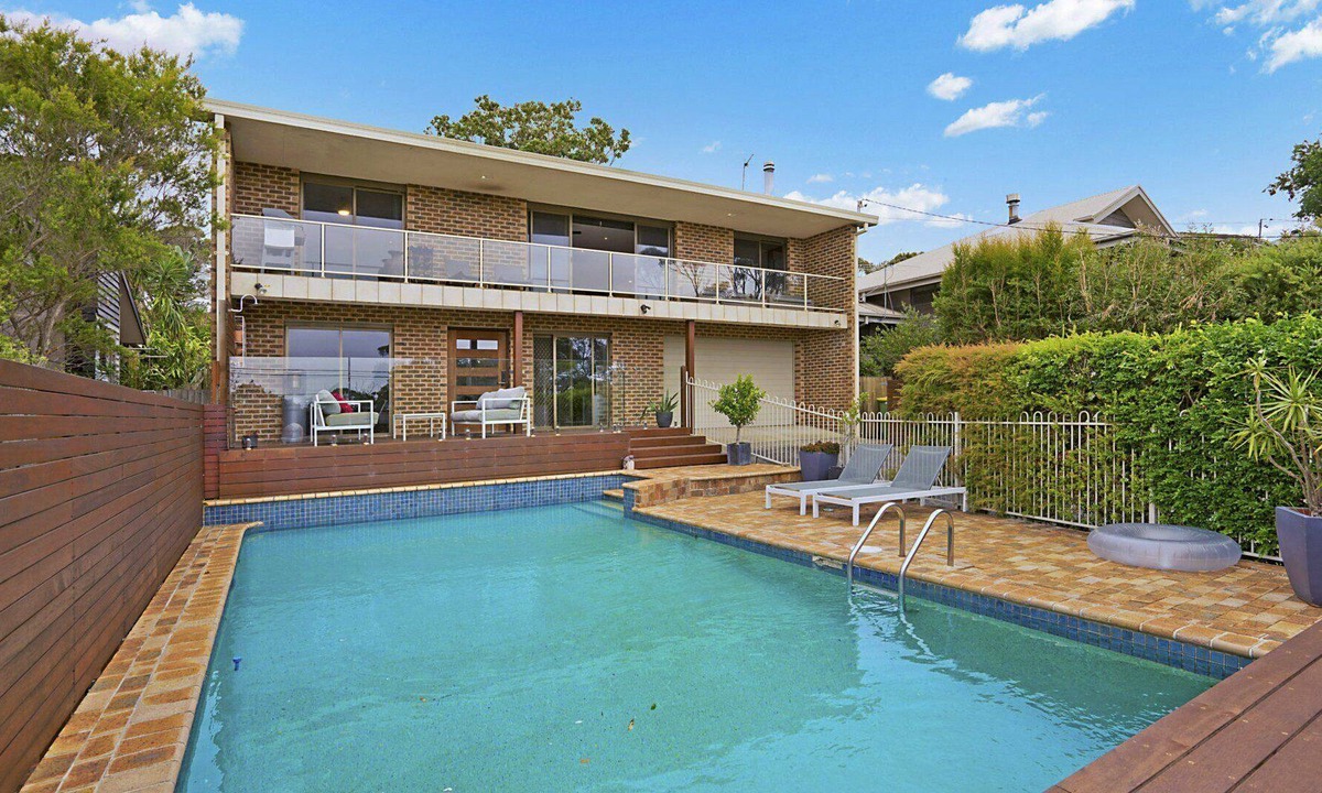 Killcare Heights House | Beach & Bay Family Getaway - Pool, linen & Air con