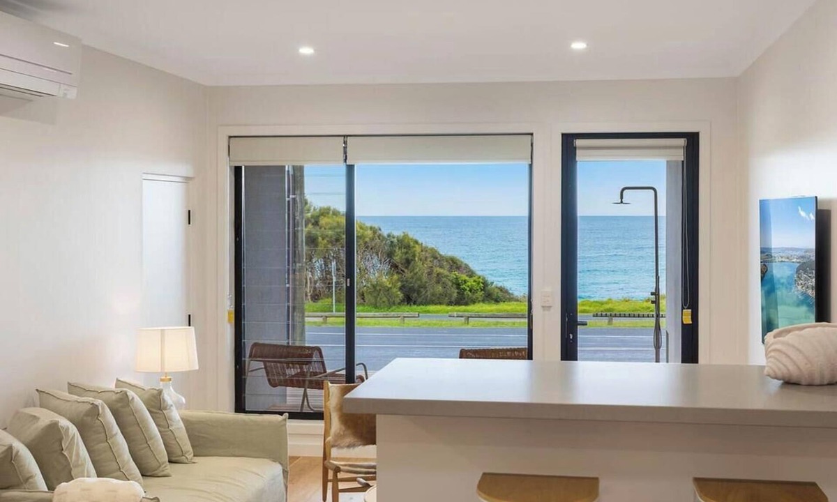 Kianga House | Beach Front Home in Kianga