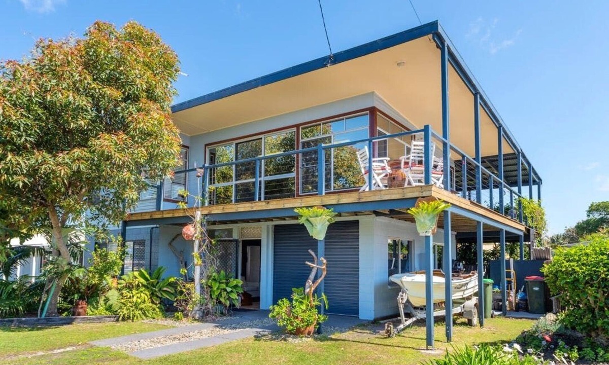 Brooms Head House | BEACH HAVEN - Amazing Balcony Views - Brooms Head NSW
