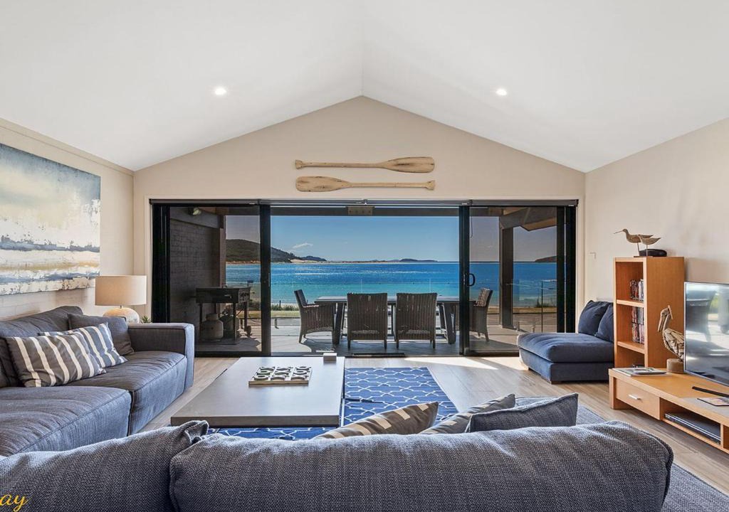 Fingal Bay House | Beach House 72A Marine Dr Fingal Bay