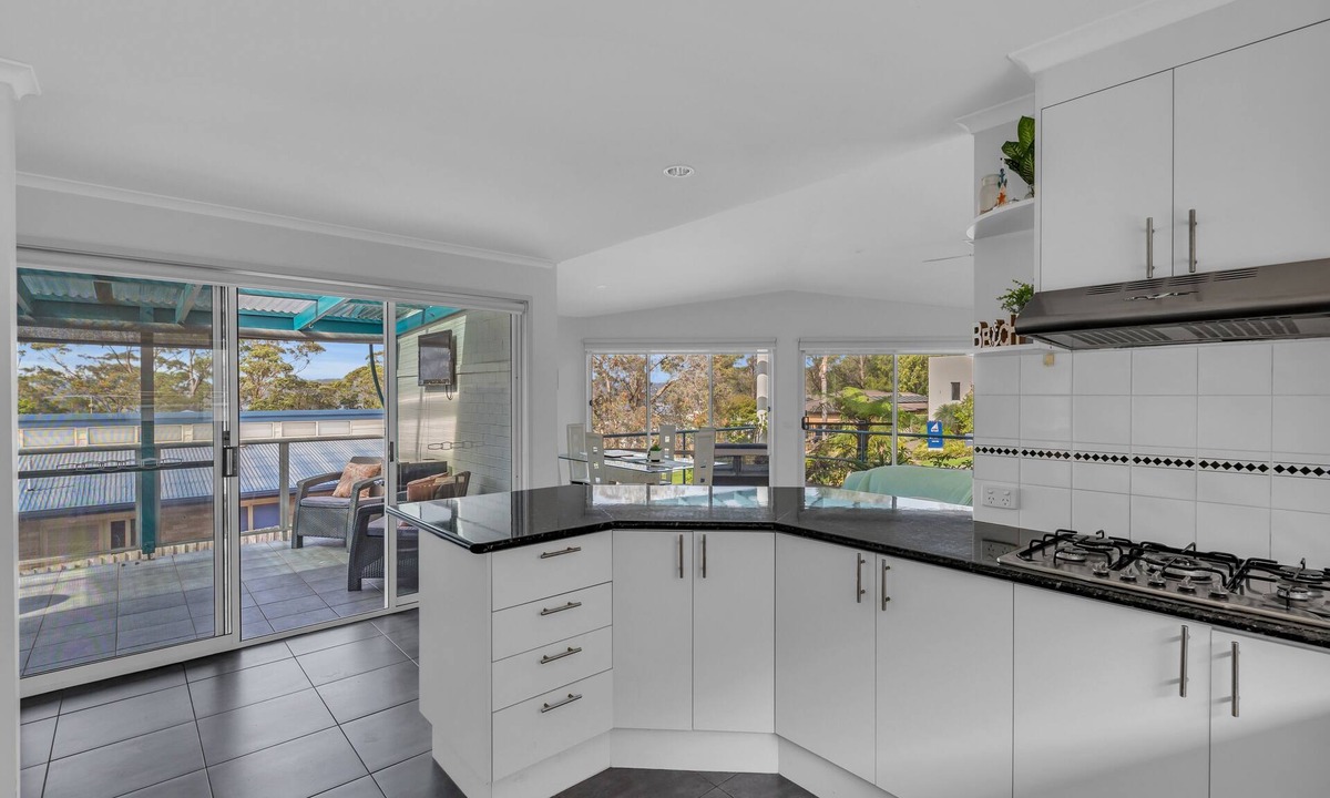 Merimbula House | Beach House Merimbula - Heated Pool, Pet Friendly, Sleeps 10