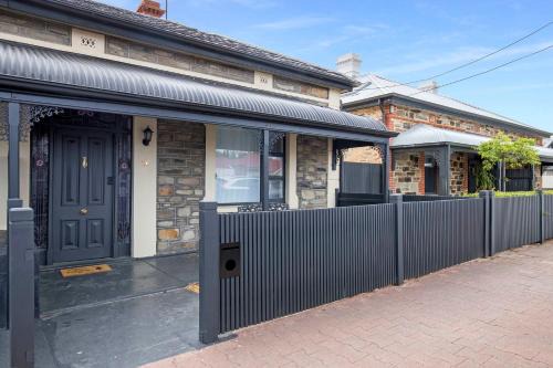 Glenelg South House | Beach & Pines Glenelg