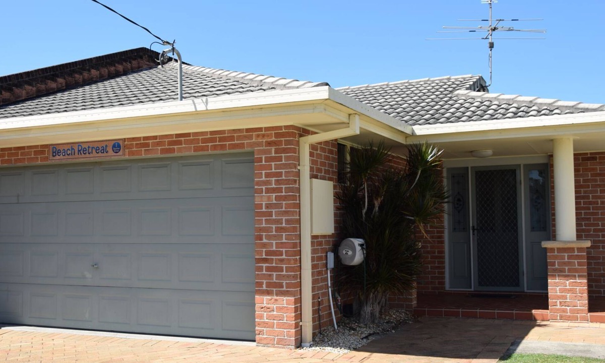 South West Rocks House | Beach Retreat - walk to the beach