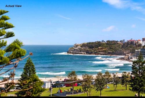 Bondi Beach Apartment | Beachfront 1 Bed, huge terrace Free Parking