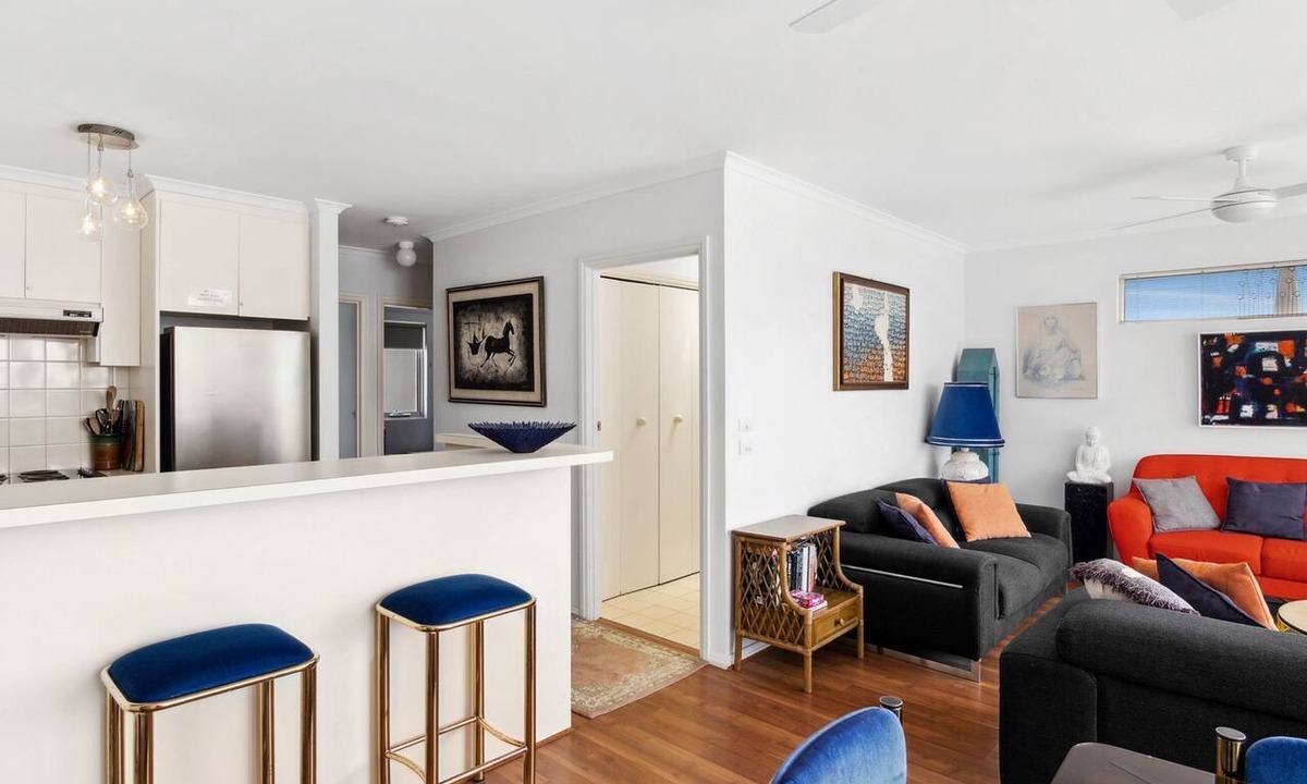 Torquay Apartment | Beachfront Esplanade Apartment 12-20 Ocean Views