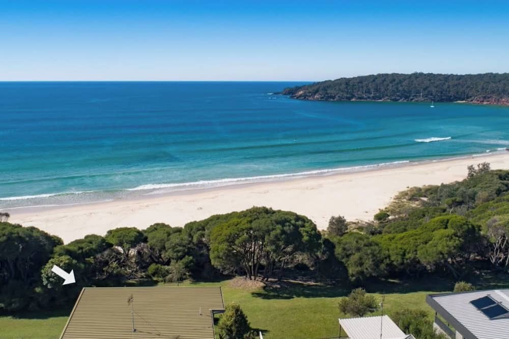 Pambula Beach Apartment | Beachside Units. Unit 2. 1 Bedroom