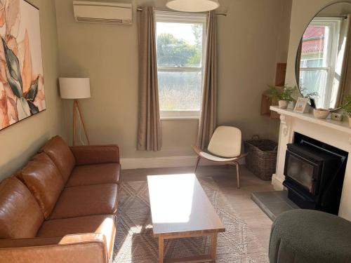 Orange East House | Beautiful comfortable cottage