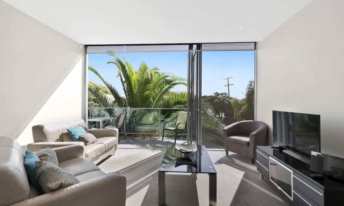 Torquay Apartment | Bell St Apartments I Walk to everything in Torquay