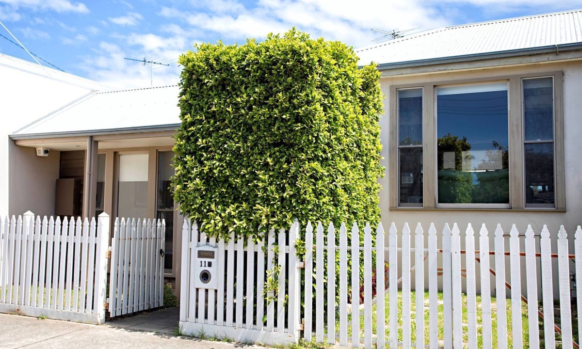 Queenscliff House | Bella Casa in the hart of town
