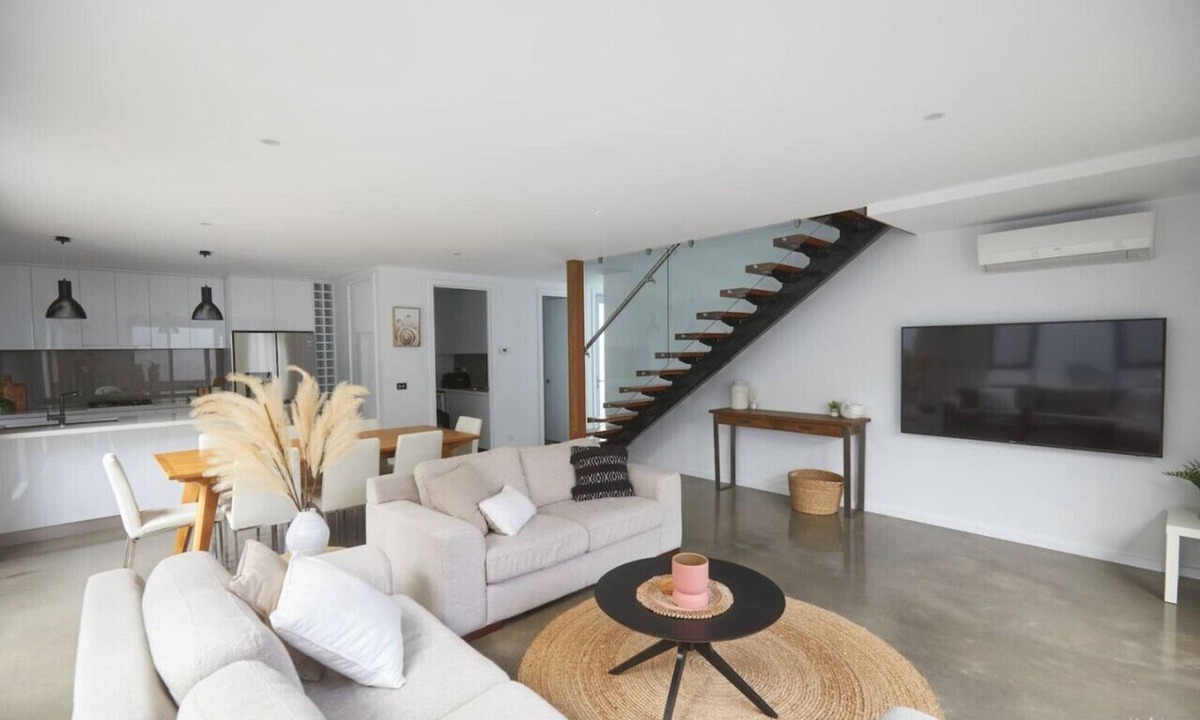 Torquay House | Bella Casa - Torquay
