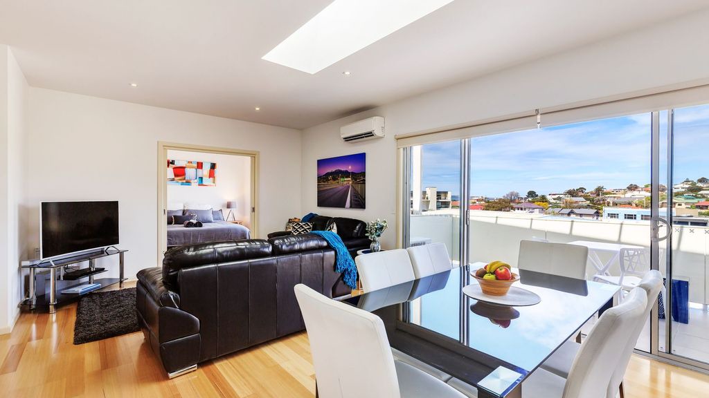 Bellerive Apartment | Bellerive Marina View Apartments NO 27