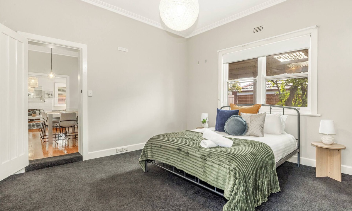 Kennington House | Bendigo Signature Accommodation on Ligar Street