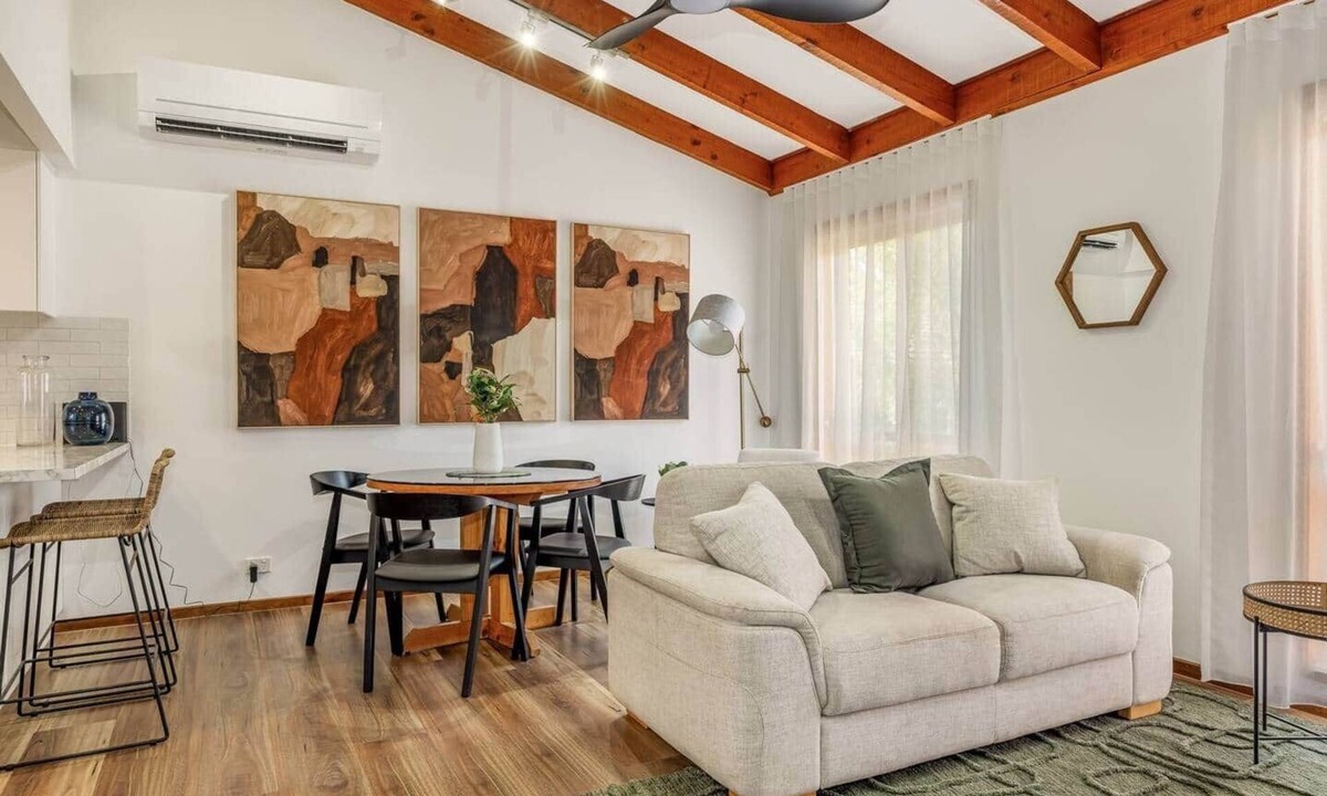 Strathdale House | Bendigo Signature Accommodation Nabilla Crescent