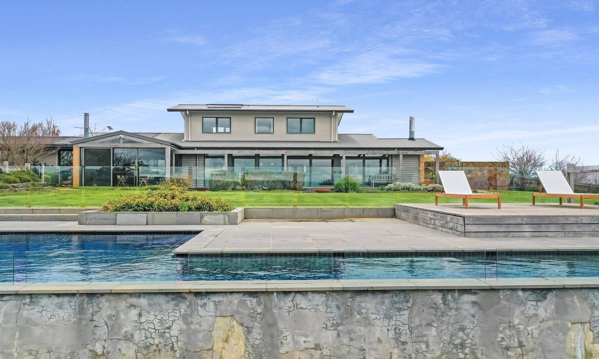 Barwite House | Beolite Retreat - Mansfield, Merrijig, Mt Buller Luxury Farm Stay