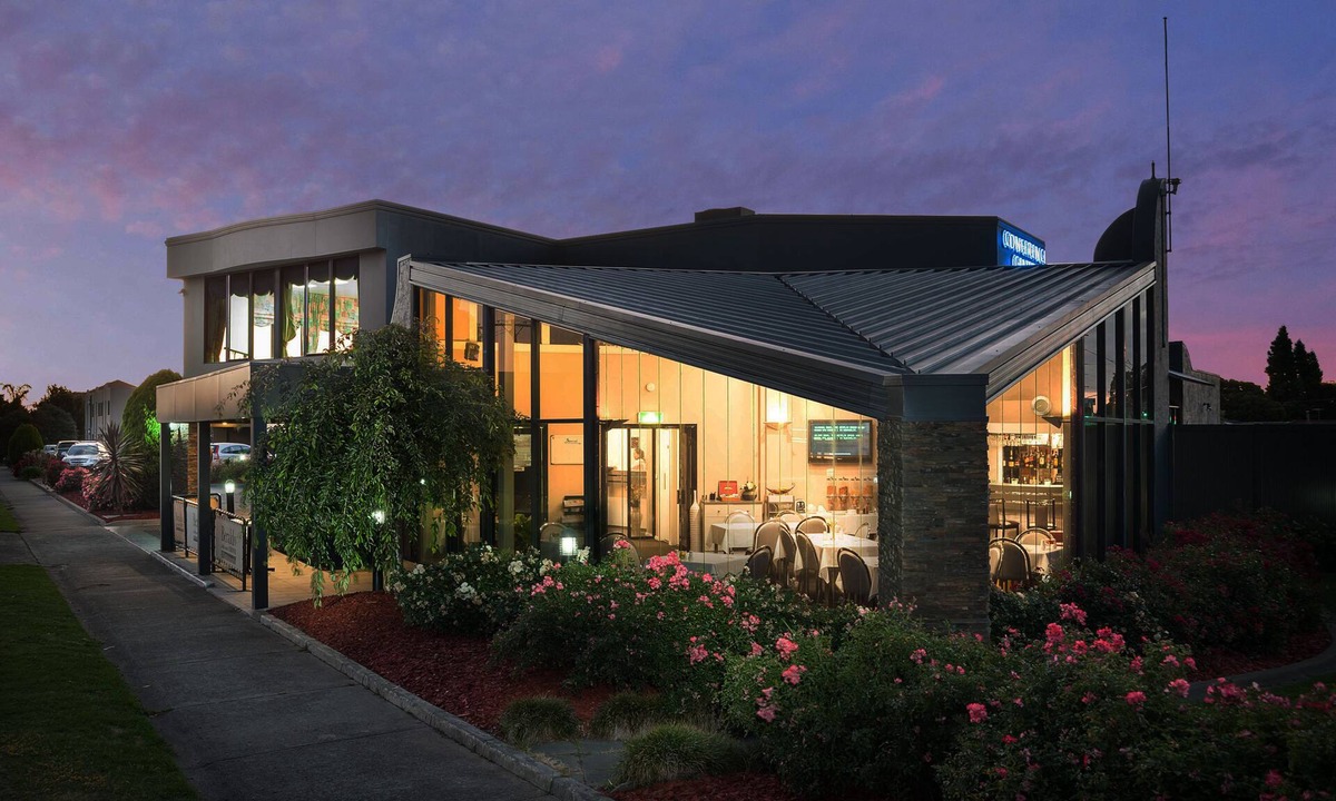 Reservoir Hotel | Best Western Mahoneys Motor Inn
