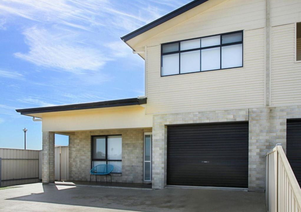 Melville House | Blue Door Retreat