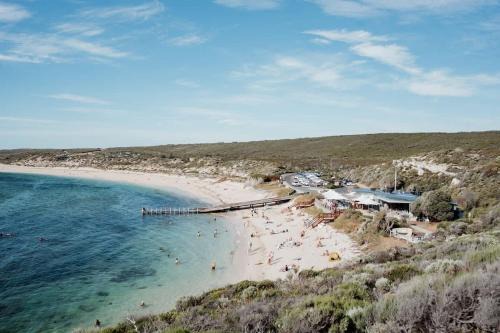 Gnarabup House | Blue Haven Townhouse - Beachside Retreat with Pool Access