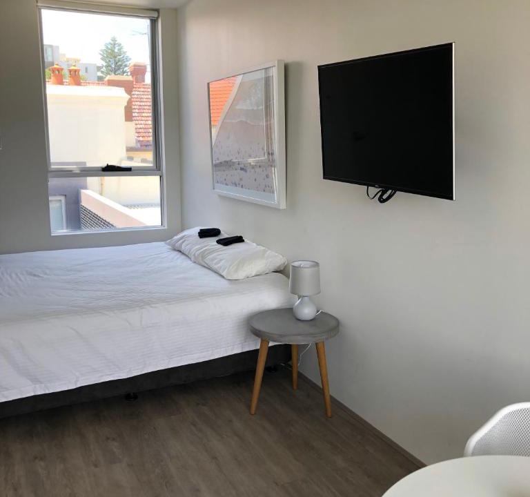 Bondi Apartment | Bondi Beach Studio Penthouse Suite + Balcony