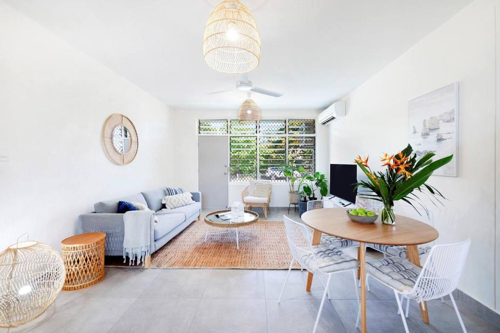 Rapid Creek Apartment | 'Botanica Hermosa' Enjoy the Best of Nightcliff