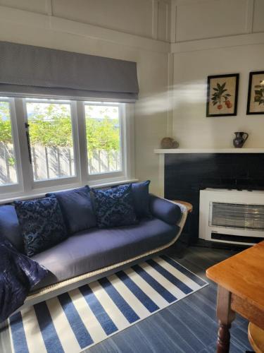 Sandy Bay House | Bowen Toft Villa- FIFO friendly Home-from-Home