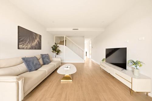 Box Hill House | Box Hill 4BR Home Perfect For Family Getaway