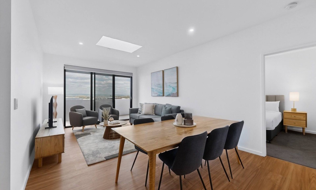 Cannington Apartment | Brand-New 3-Bed Apartment with Scenic Views