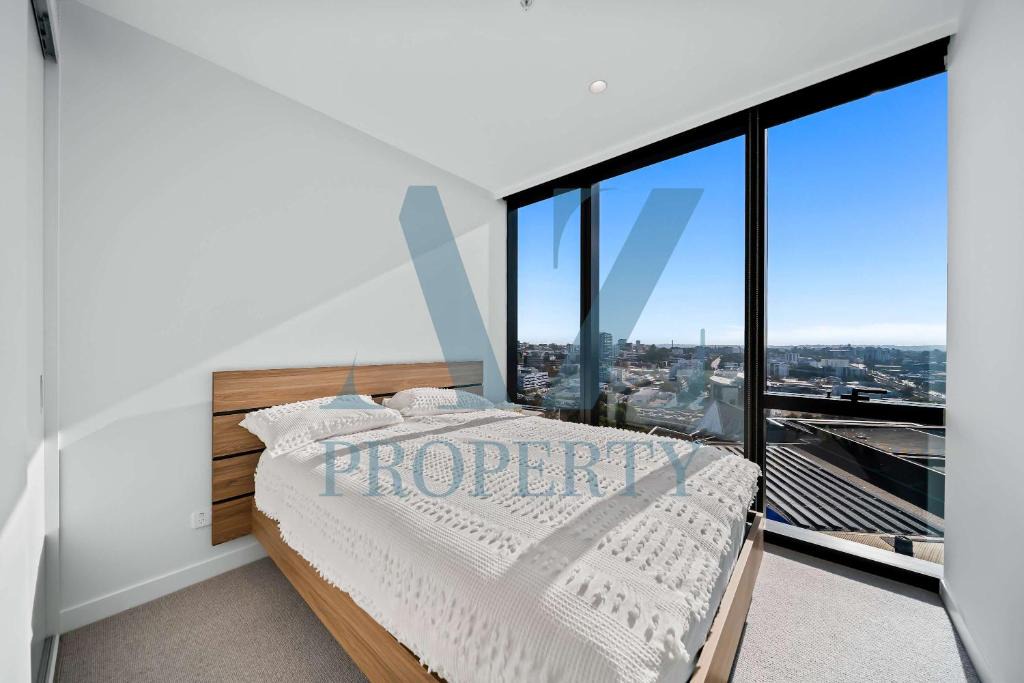 Perth Central Business District Apartment | Bright & Spacious 2BR in Prime CBD Location