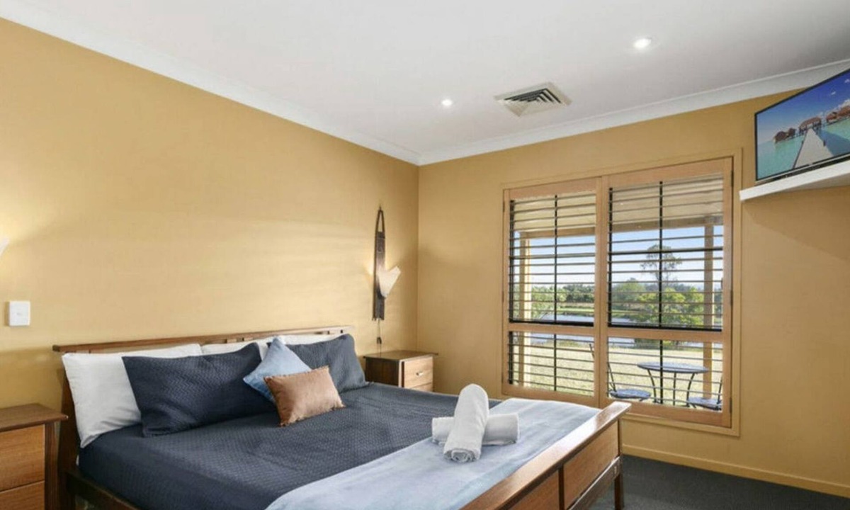 Rothbury Villa | Broken View Mountain Villa with Free Wine Tasting