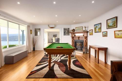 North Bruny House | Bruny Horizon - Where the Country meets the Sea