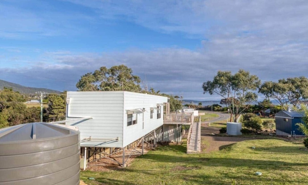 Alonnah House | Bruny Seaview Escape Alonnah