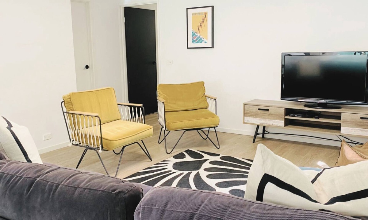 Point Lonsdale House | Buckley's 10 in OLD Lonnie