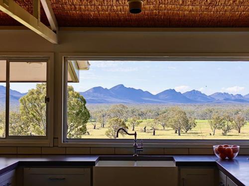 Dunkeld House | Bunnugal House
