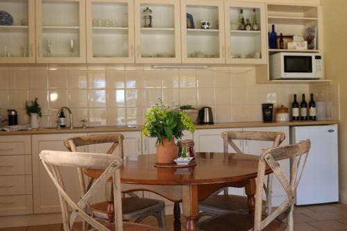 Maiden Gully Apartment | Byronsvale Vineyard and Accommodation