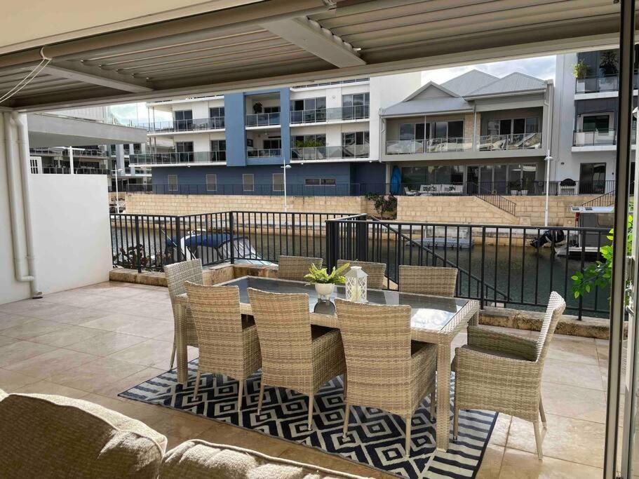 Mandurah House | Canal Vista