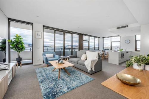 Barton Apartment | Capital Views Apartment with Parking