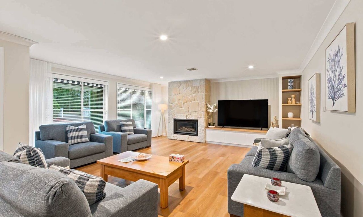 Bowral House | Casa Cypress, Home Near Bowral with Garden and BBQ