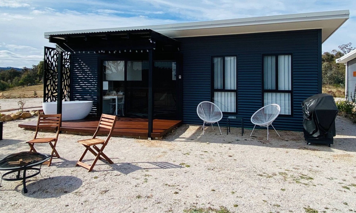 Grattai House | 'Celestine' 1-Bed in Mudgee at Kundalini Lodge