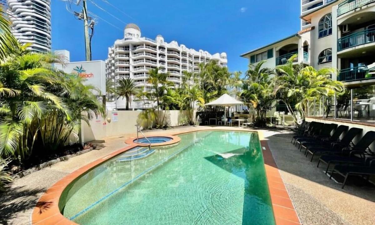 Broadbeach Apartment | Central 1B Apartment in the Heart of Broadbeach!