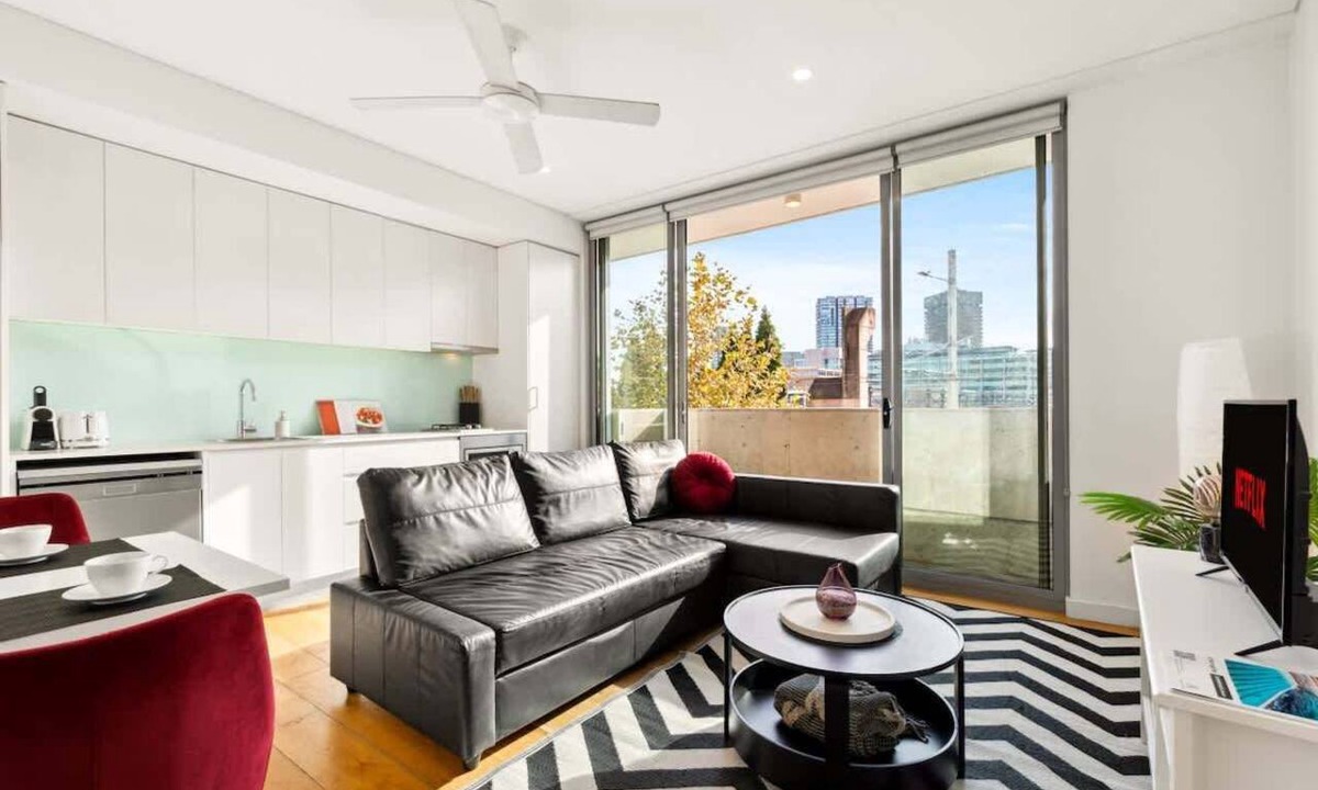 Surry Hills Apartment | Central, modern 1 bedroom with air-con & balcony
