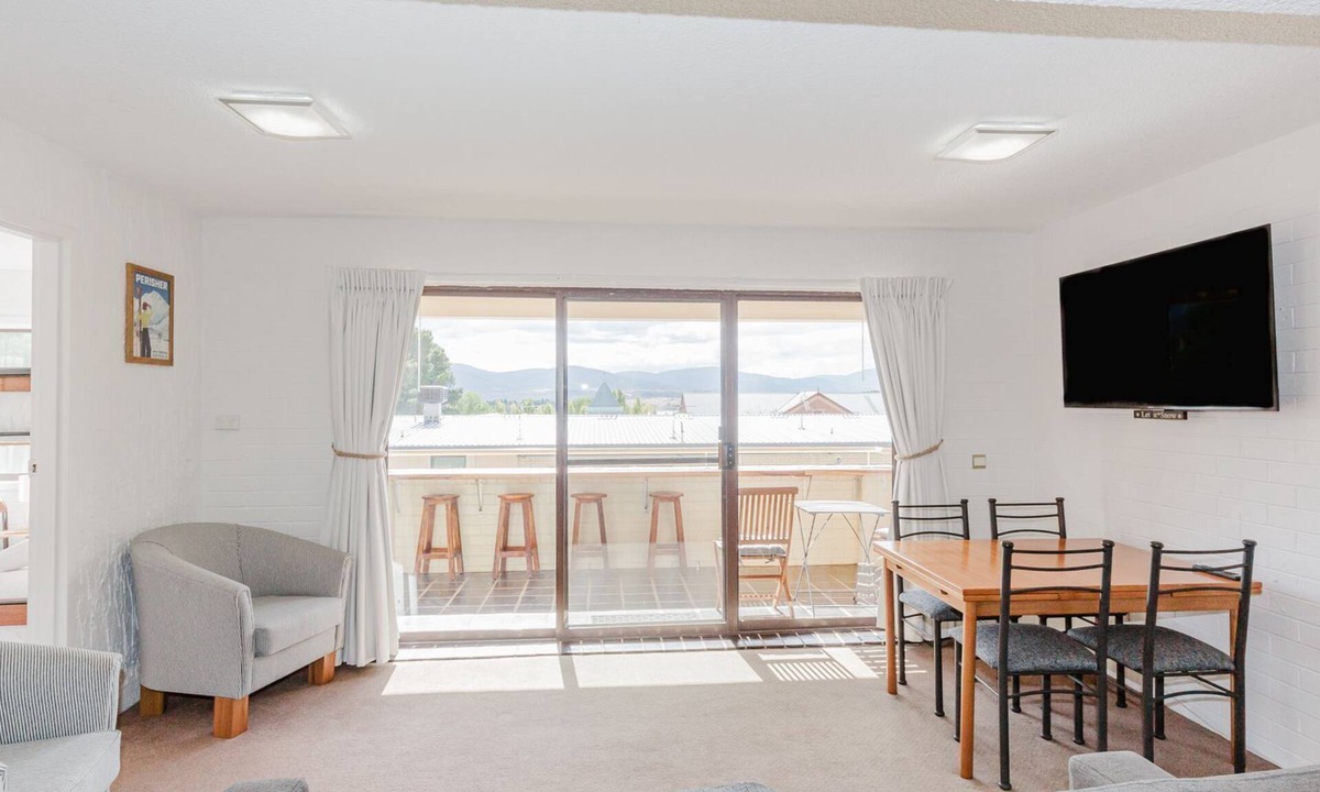 Jindabyne Apartment | Central Park - 10/1 Snowy River Avenue