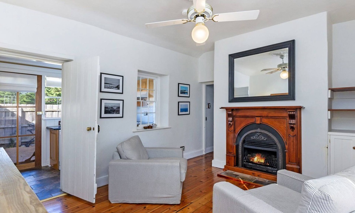 Port Fairy Cottage | Centrally located quaint historic cottage