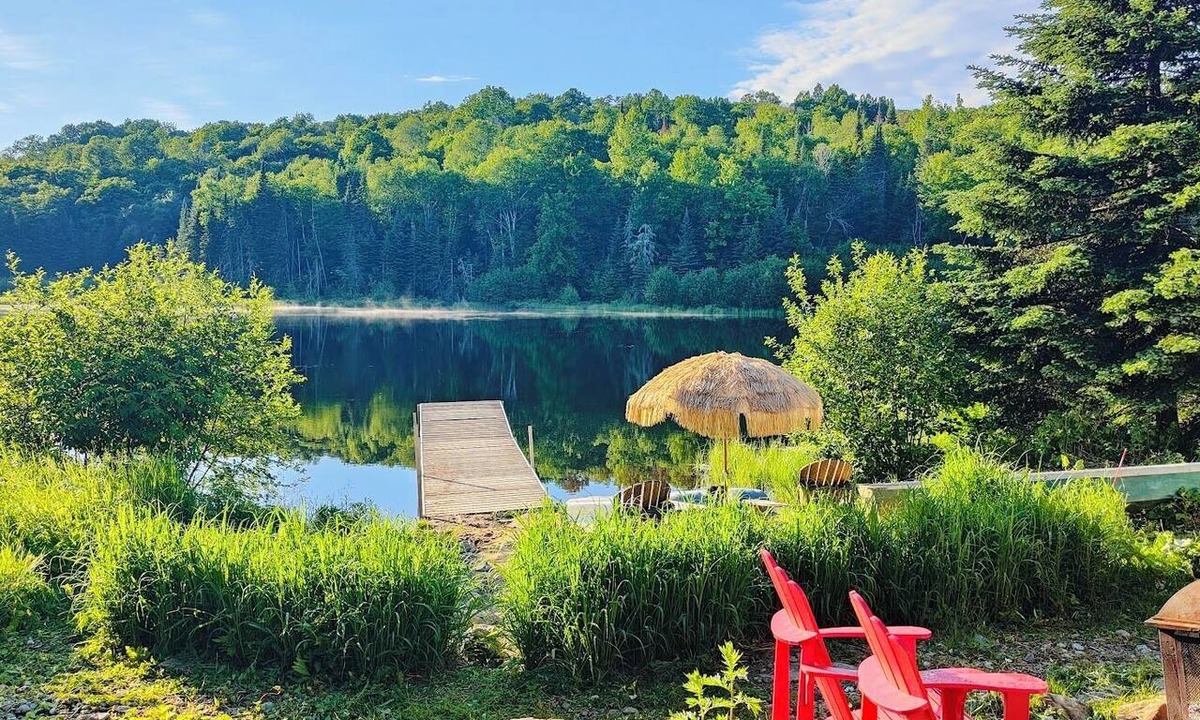 Mandeville Cottage | Chalet spa bord de lac | Kayaks, nature et détente à Mandeville, Lanaudière