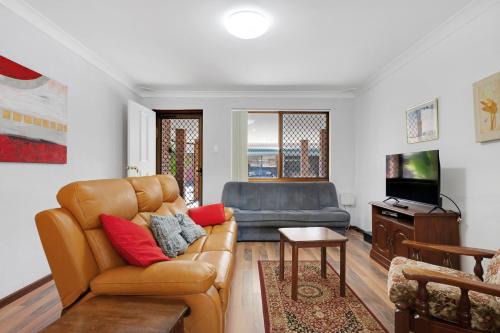 Beresford Apartment | Champion Bay Beach Unit, with own carport,