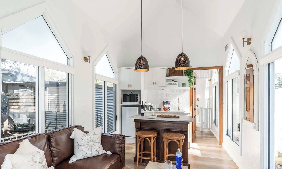Erowal Bay House | Chapel by the Bay - Couples Retreat