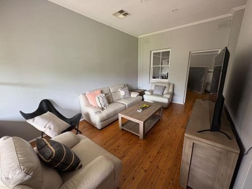 Wagga Wagga House | Charm and Value in Central