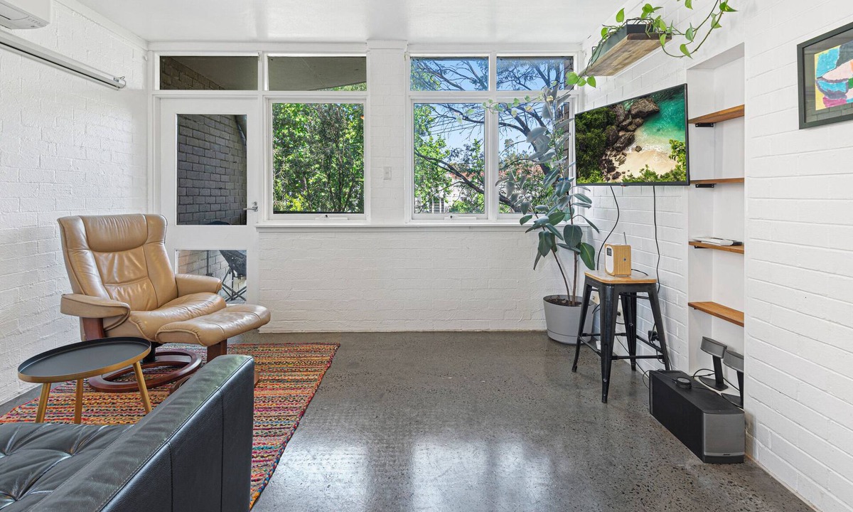 Parkville Apartment | Charming Apartment Close to Royal Park